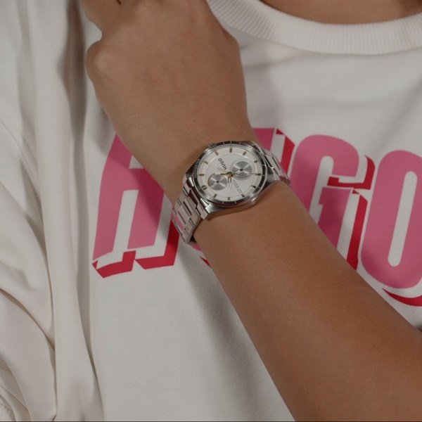 BOSS-1540168B.jpg